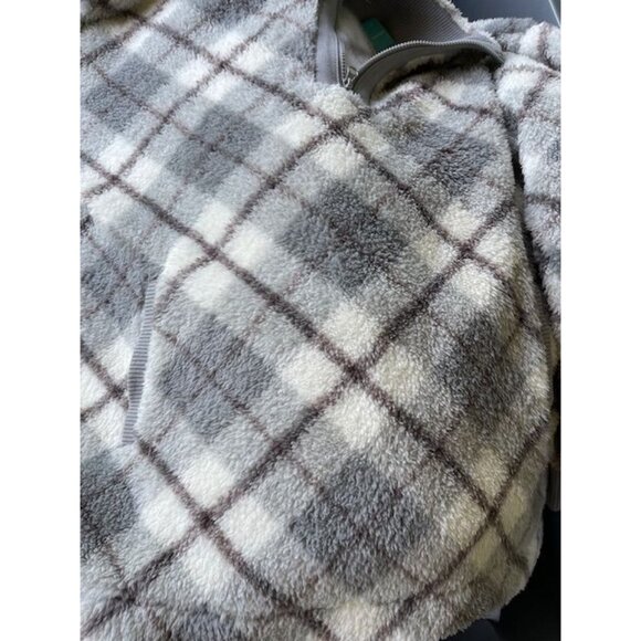 Maurices Womens XL Plaid Fleece Pullover Sweater Gray White Polyester QuarterZip - Picture 7 of 7